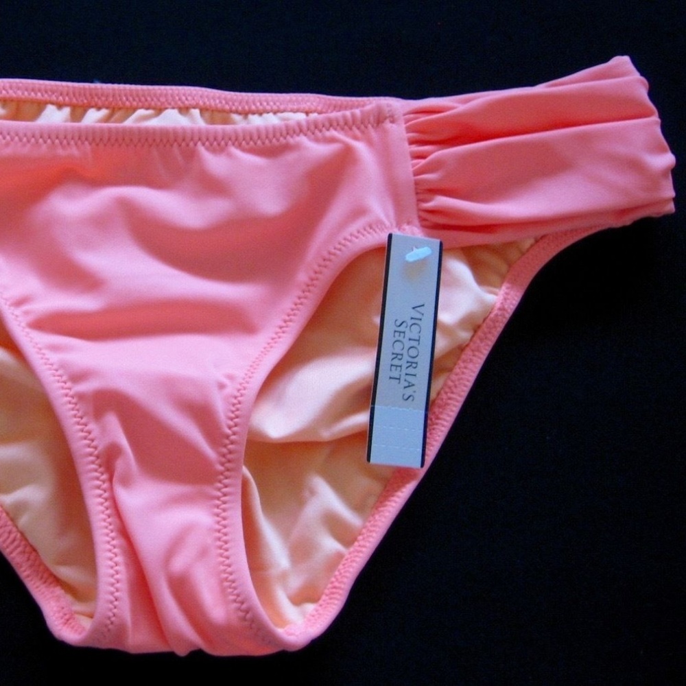 VS Knockout Bottom Ruched Hipkini Bikini Nectar